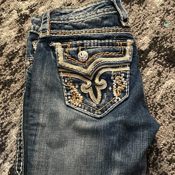 Rock Revival Capris - Picture 2 of 2